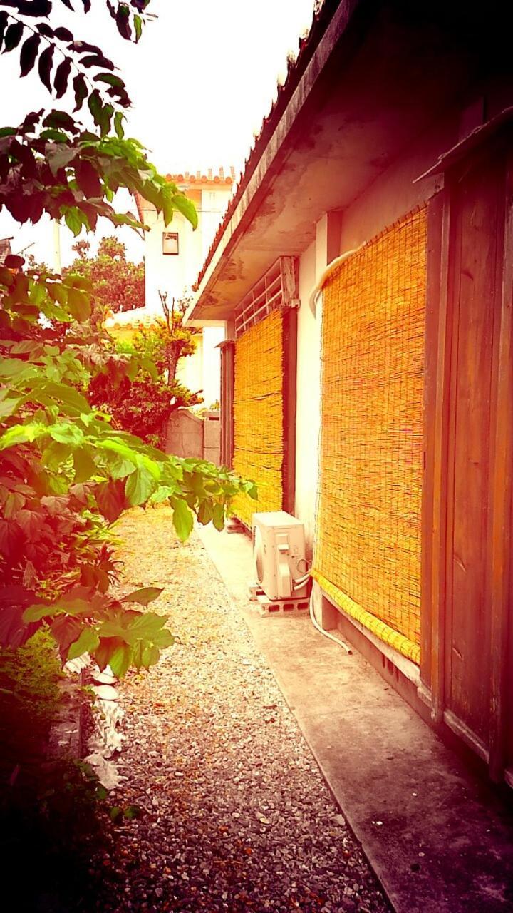 石垣島 一棟貸切りのお宿 ちゅら赤瓦 Ishigaki  Exterior photo